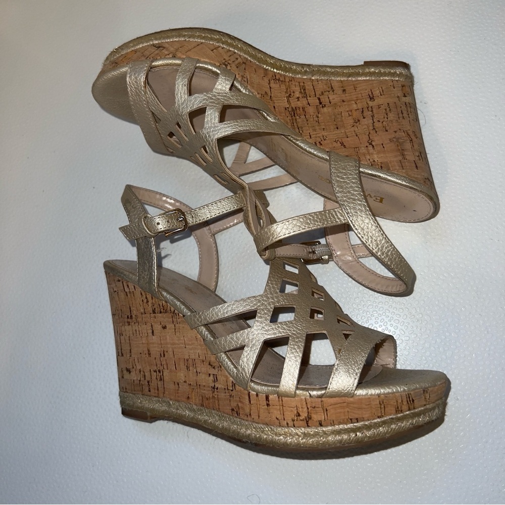 Champagne wedges